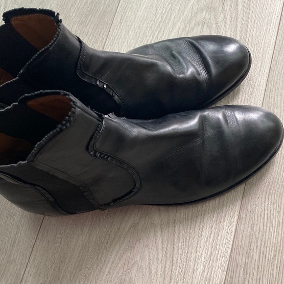 Aquazzura
Fringe Beatle Flat Ankle Leather Chelsea Boots - Authentic (size 39) - Picture 4 of 11